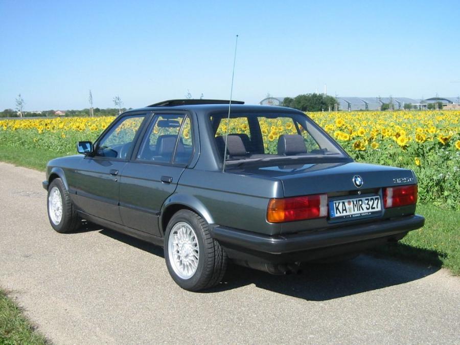  BMW 325e Sedan 1983 года  (фото 3 из 6)